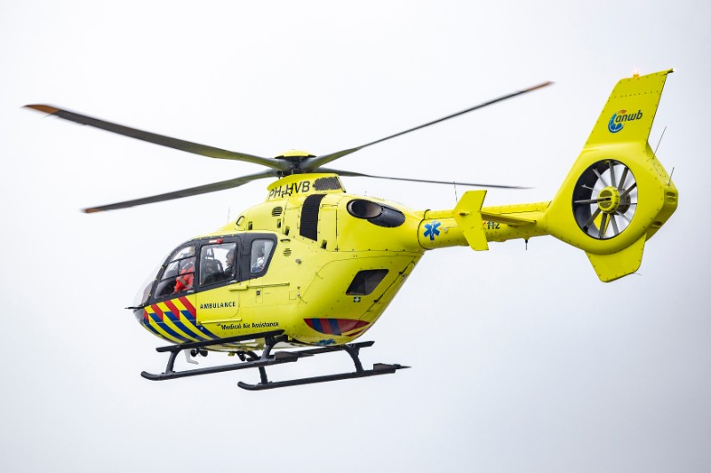 Traumahelikopter ingezet voor ongeval met letsel op Napoleonsweg Noord in Grathem - Alarmeringen.nl