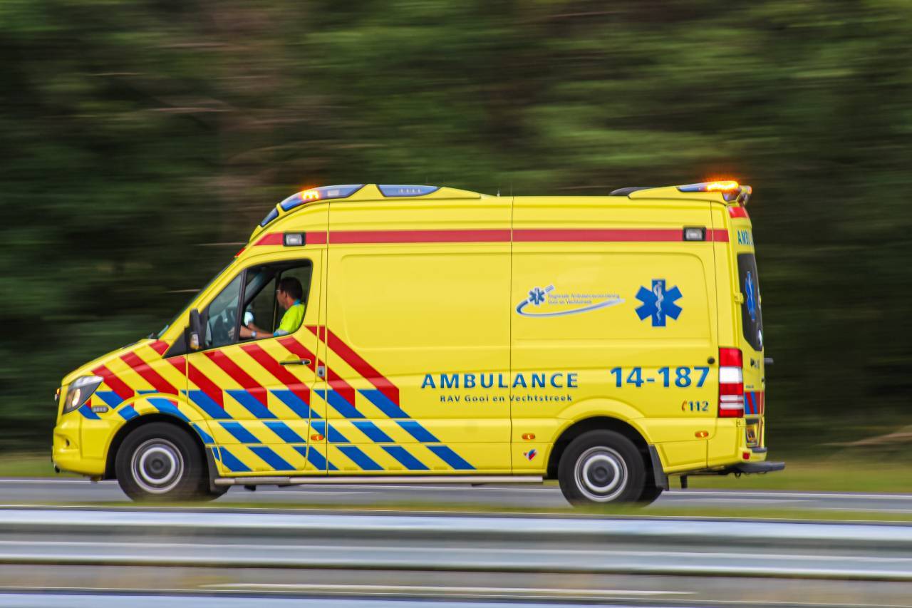 Hulpdiensten uitgerukt voor ongeval met letsel op Heemstedestraat in Amsterdam - Vimarsana News